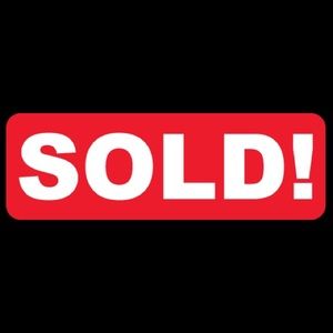 SOLD💥💥💥
